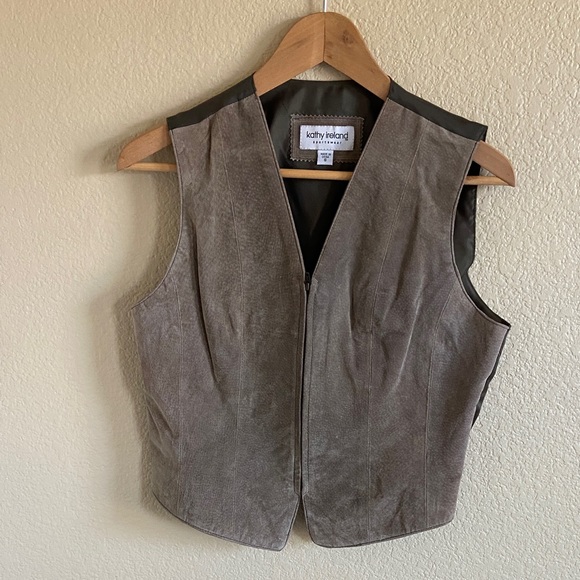 Kathy Ireland Taupe Suede Vest - Picture 1 of 5